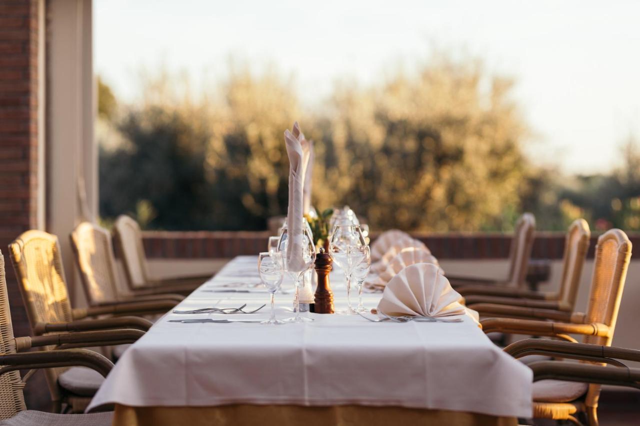Agrihotel Elisabetta Collemezzano Bagian luar foto